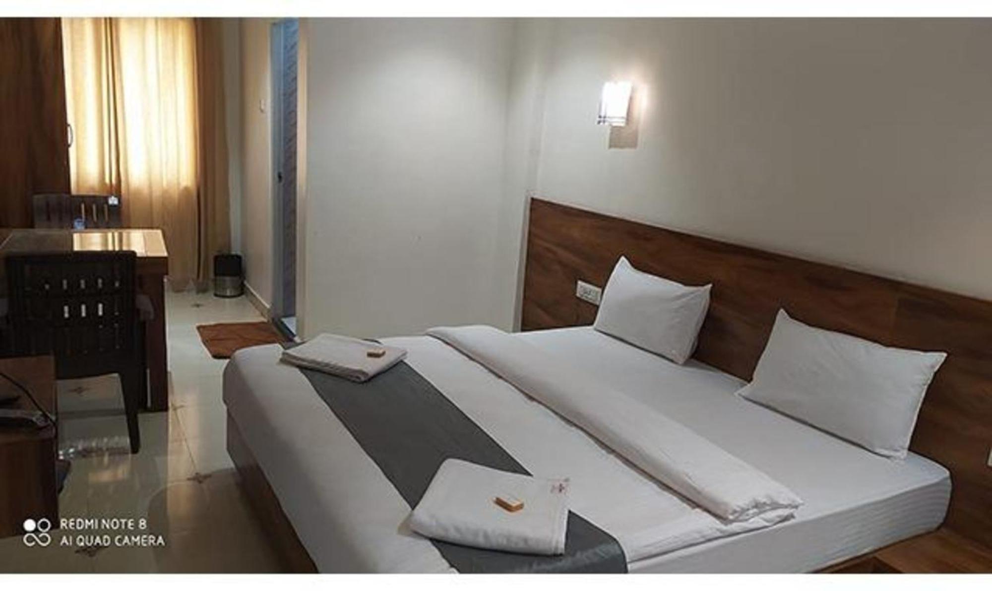 Fabhotel Omkar Pride Púna Kültér fotó
